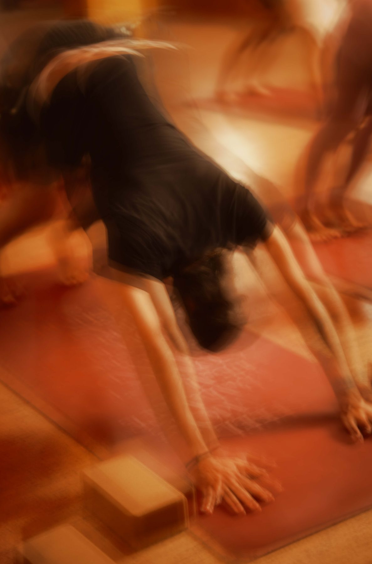 4BEAT Vinyasa yoga class in motion at AndSoul Sanctuary, Shoreditch